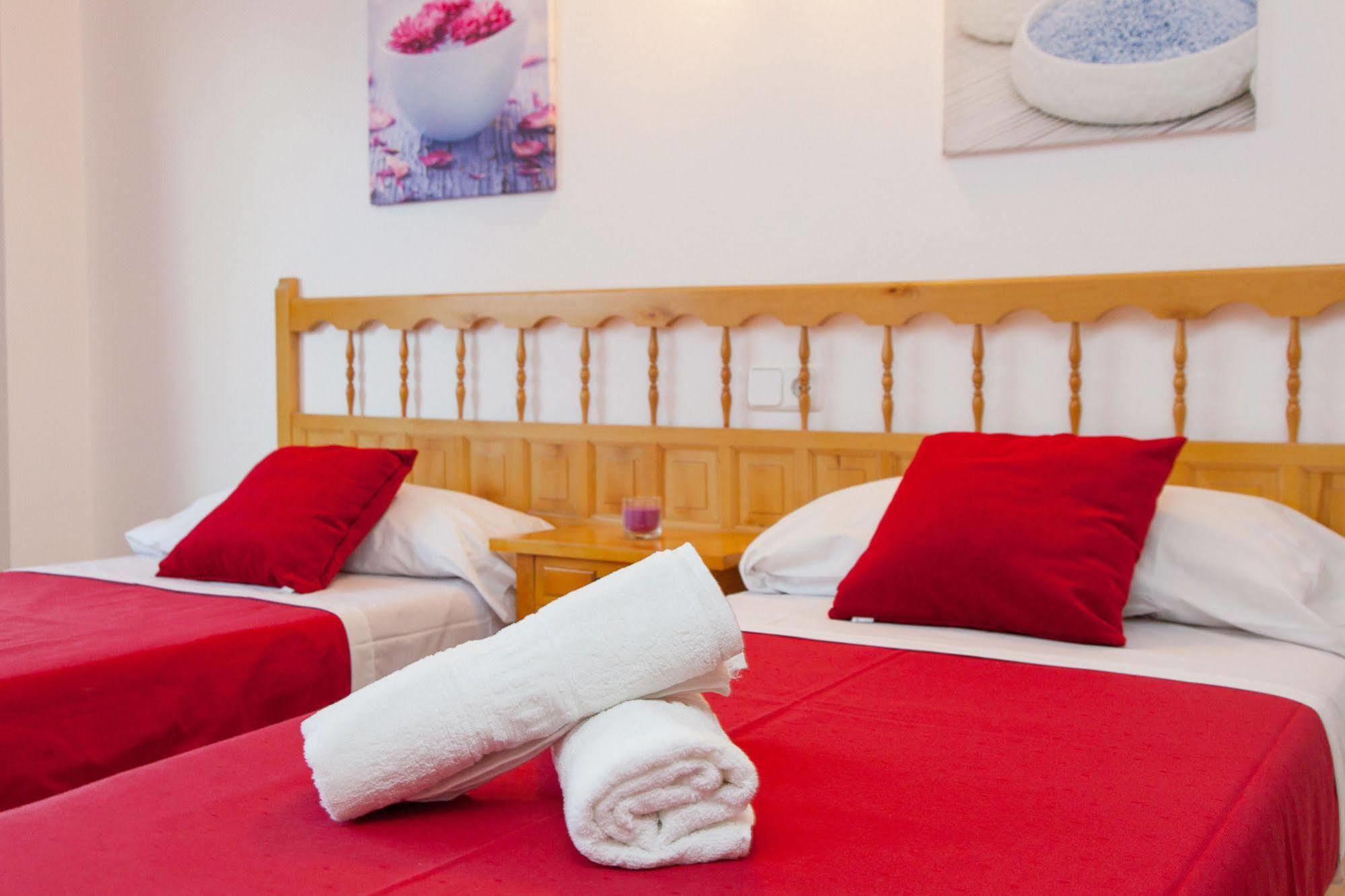 Apartamentos Puet ซานอันโตนิโอ ภายนอก รูปภาพ