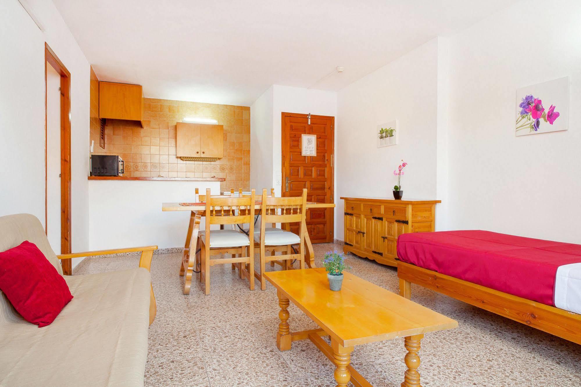 Apartamentos Puet ซานอันโตนิโอ ภายนอก รูปภาพ