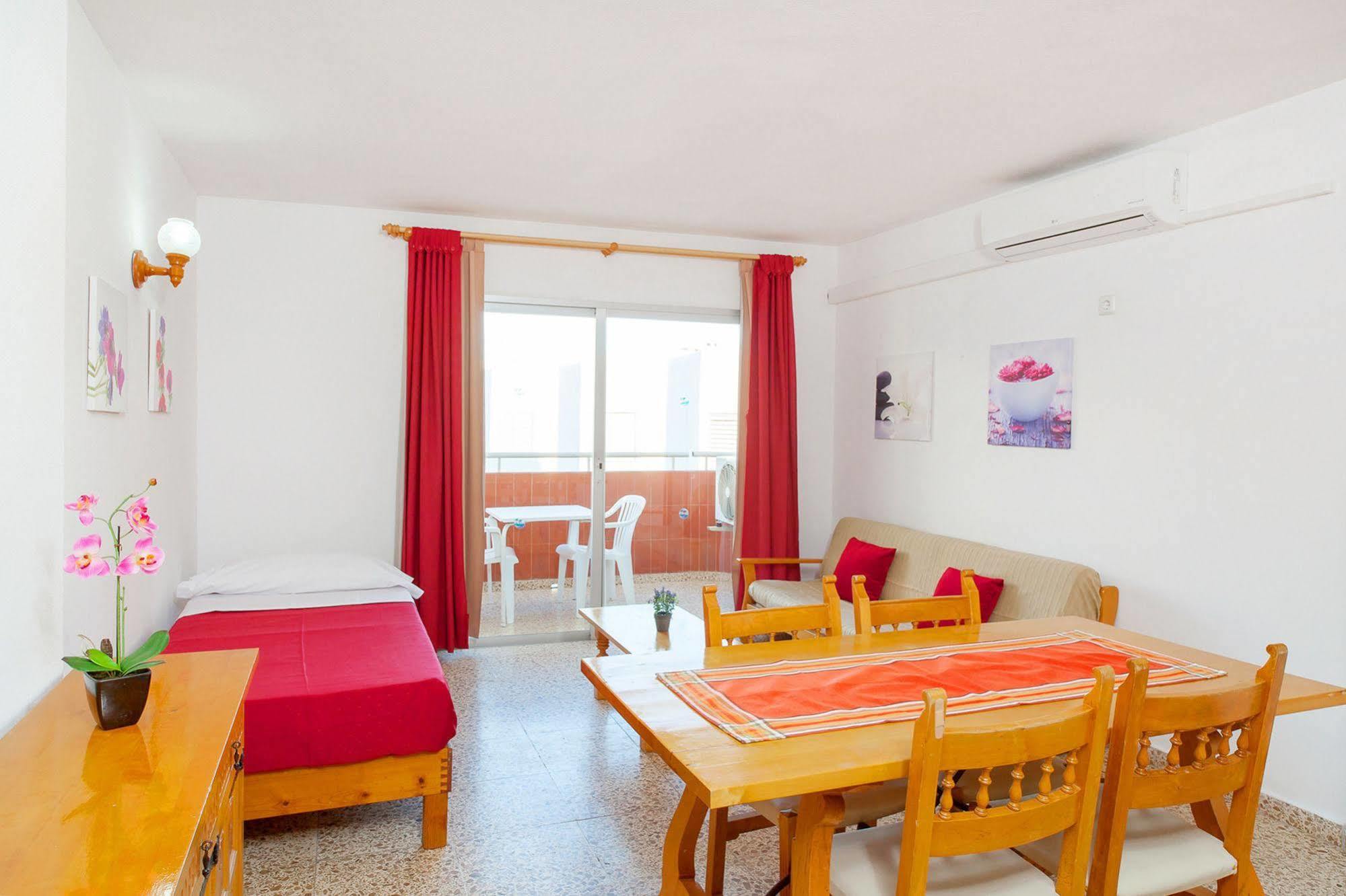 Apartamentos Puet ซานอันโตนิโอ ภายนอก รูปภาพ