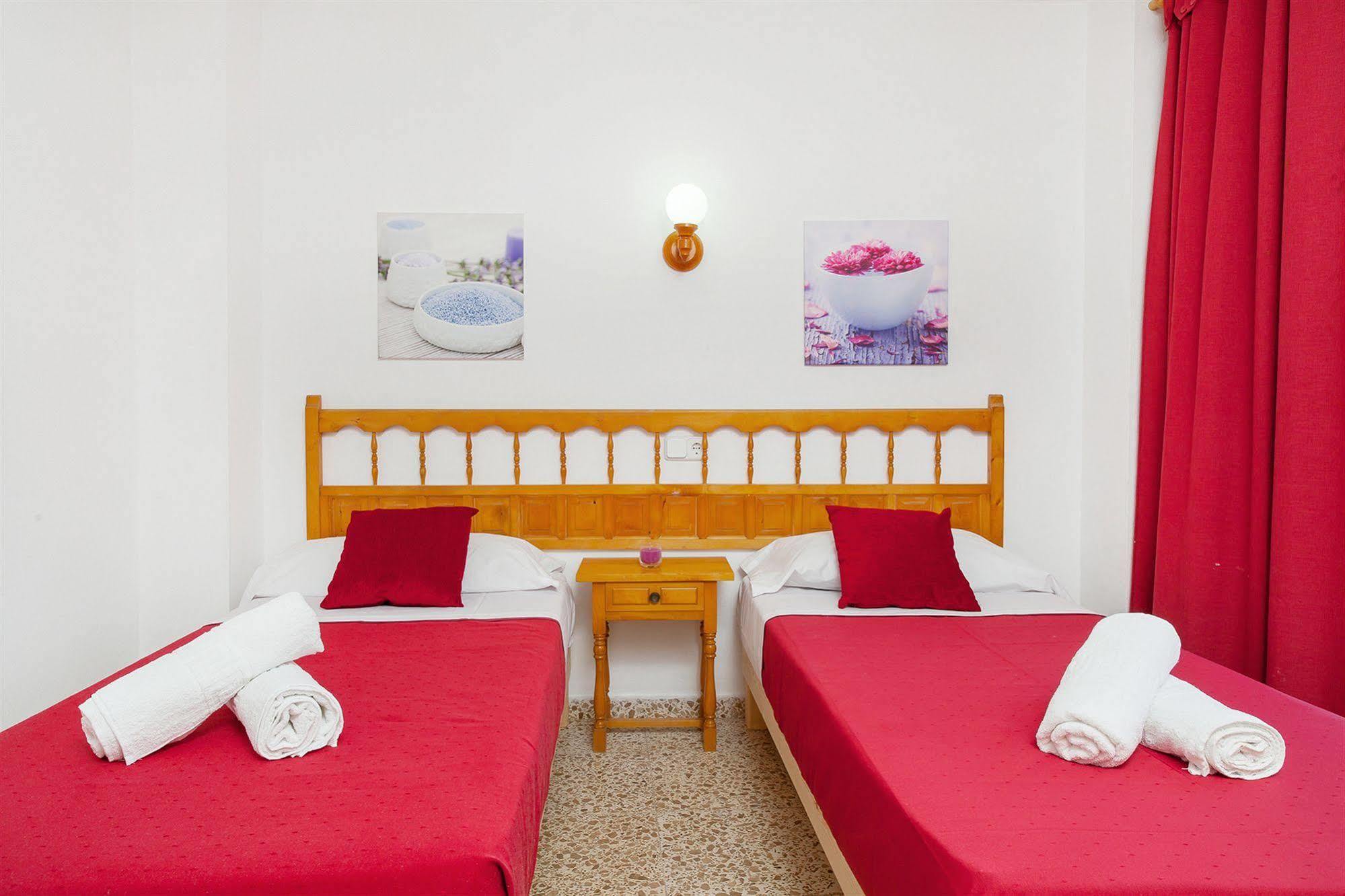 Apartamentos Puet ซานอันโตนิโอ ภายนอก รูปภาพ