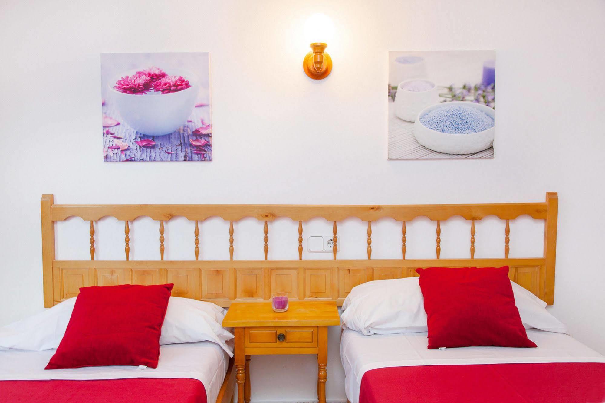 Apartamentos Puet ซานอันโตนิโอ ภายนอก รูปภาพ